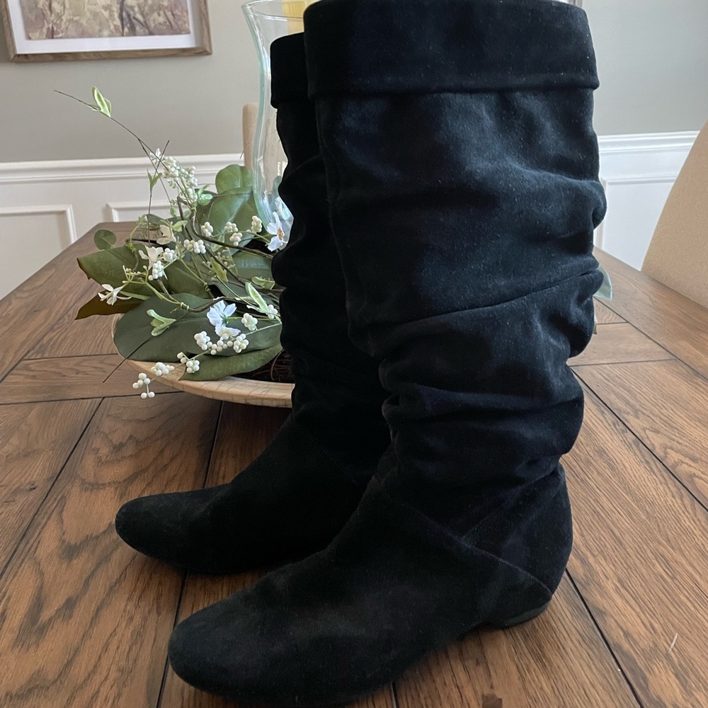 Women’s Kenneth Cole Reaction suede boots